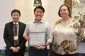 [Outstanding Medical Student in Infectious Diseases Award winner Michael Haekwang Kim (center), with presenter and Infectious Diseases division chief Liz Connick, MD (right), and DOM Chair Dr. James Liao (left).]