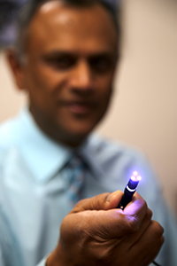 Dr. Bhaskar Banerjee with dual-view endoscopic probe