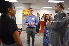 [Dr. Josh Malo, an associate program director with the IM Residency, tells it like it is with students at an Internal Medicine Student Meet-and-Greet.]