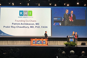 Dr. Prabir Roy-Chaudhury being recognized at 2018 Kidney Week for co-chairing Kidney Health Initiative for six years